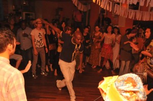 301117_281313675219300_6471521_n