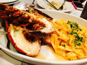 オマールエビのトマトクリーム生タリアテッレ